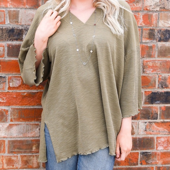 Boutique top - Picture 3 of 5